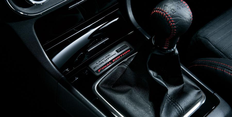 Mitsubishi Lancer Evolution X Final Edition 2015 года  (фото 24 из 30)